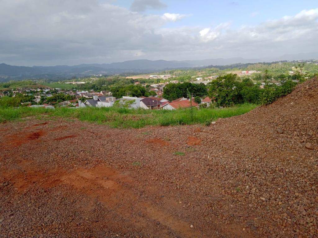 Terreno à venda no Conventos: 