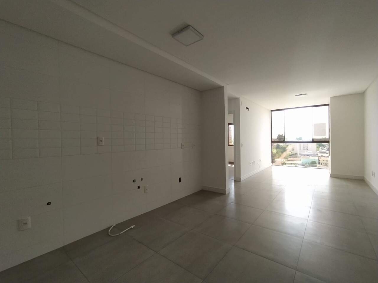 Apartamento à venda com 2 quartos, 62m² - Foto 2