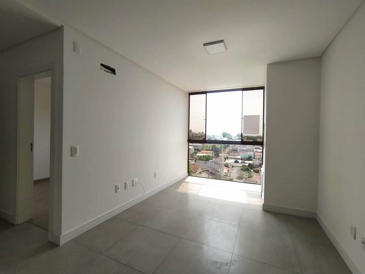 Apartamento à venda com 2 quartos, 62m² - Foto 3