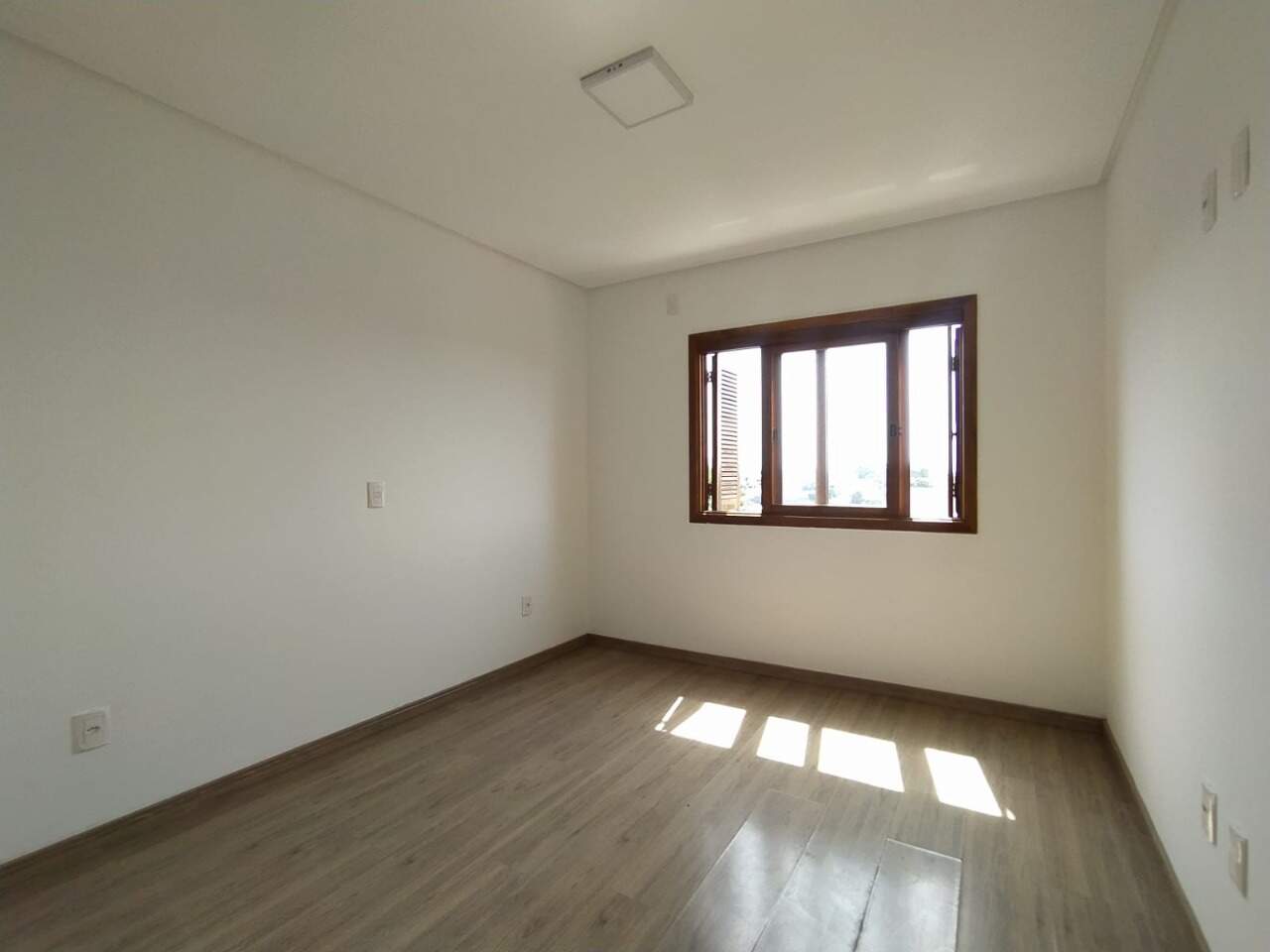 Apartamento à venda com 2 quartos, 62m² - Foto 11