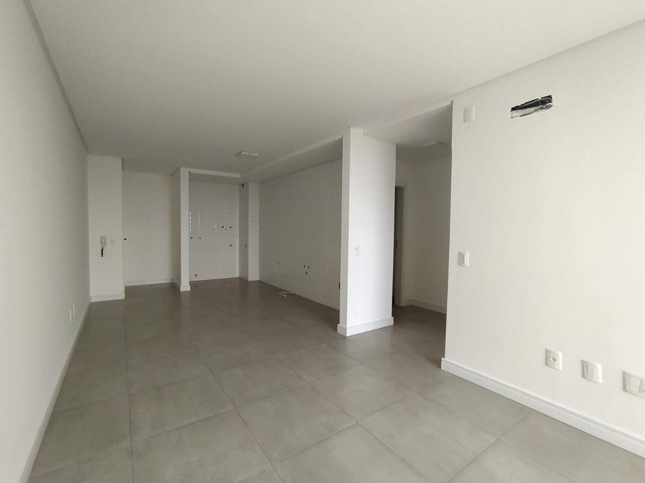 Apartamento à venda com 2 quartos, 62m² - Foto 7