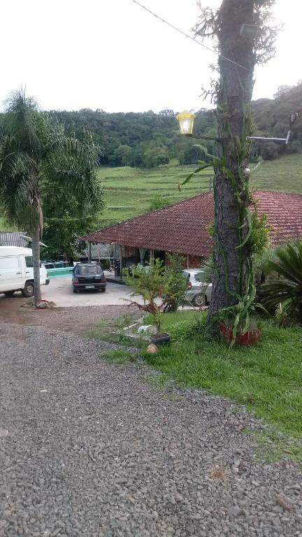 Fazenda à venda com 2 quartos, 231m² - Foto 1