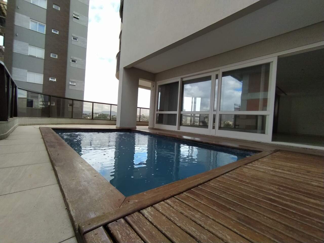 Cobertura à venda com 3 quartos, 501m² - Foto 2