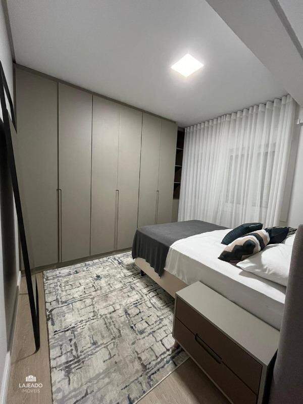 Apartamento à venda com 2 quartos, 84m² - Foto 9