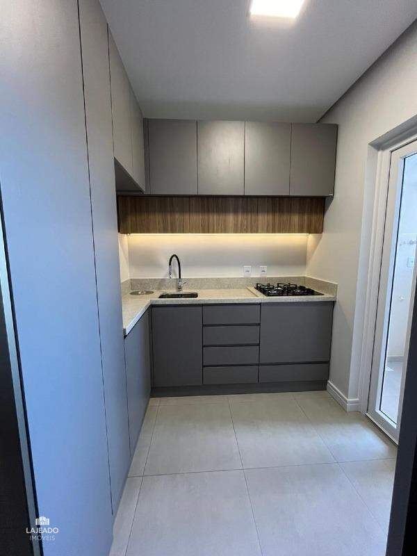 Apartamento à venda com 2 quartos, 84m² - Foto 8