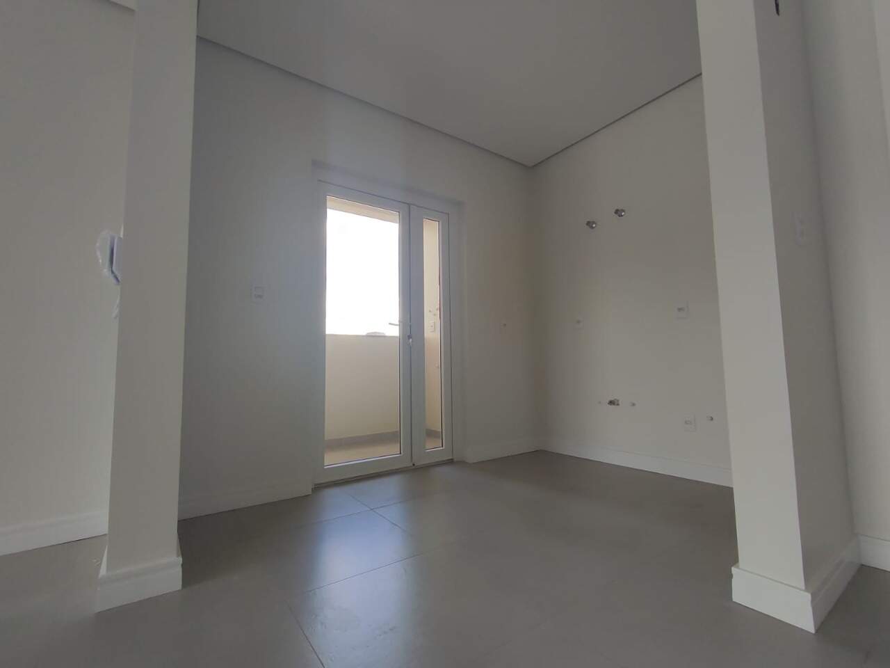 Apartamento à venda com 2 quartos, 76m² - Foto 5