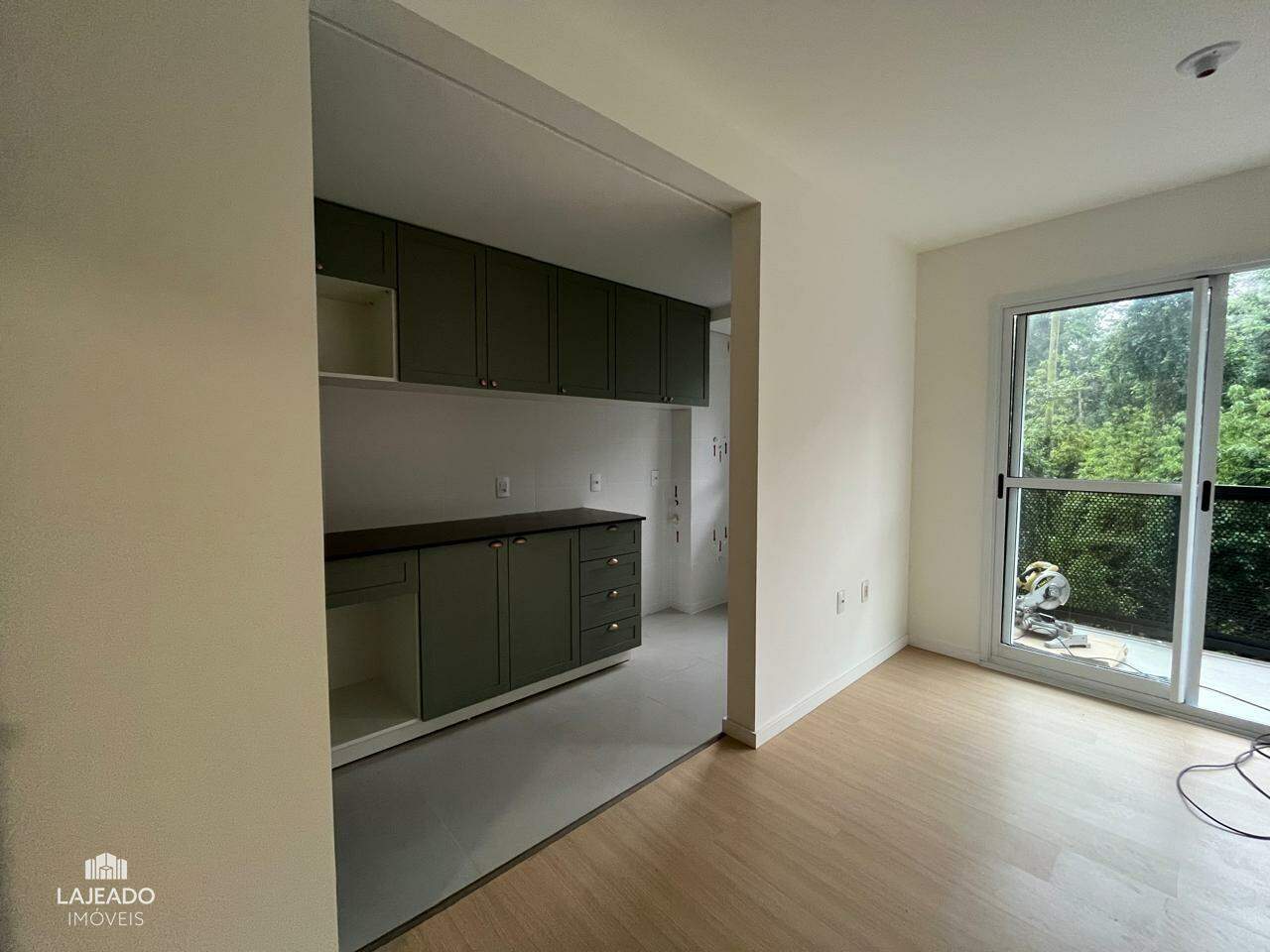 Apartamento à venda com 2 quartos, 53m² - Foto 2