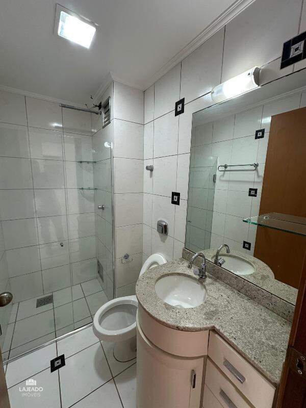 Apartamento à venda com 2 quartos, 62m² - Foto 10