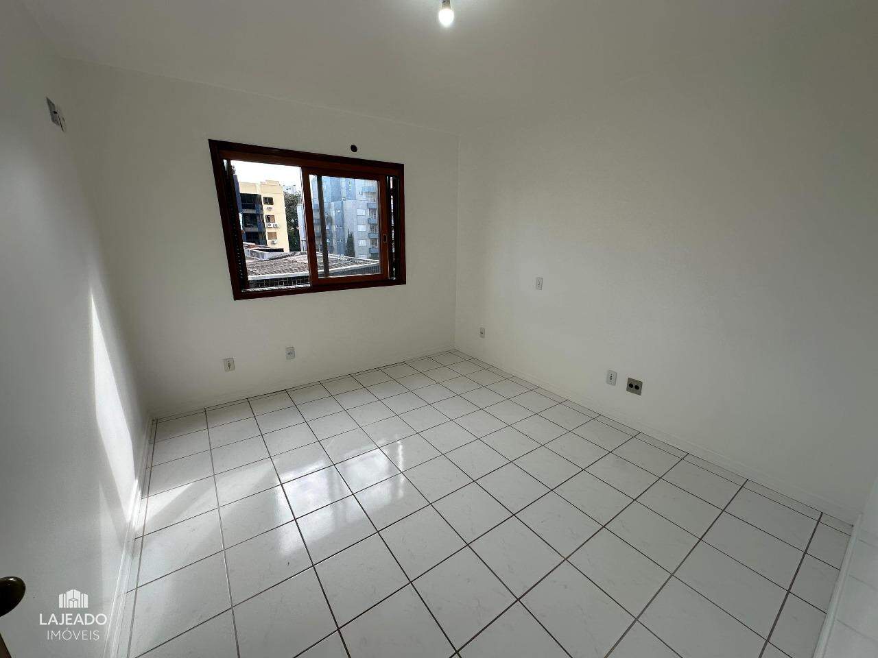 Apartamento à venda com 2 quartos, 62m² - Foto 9