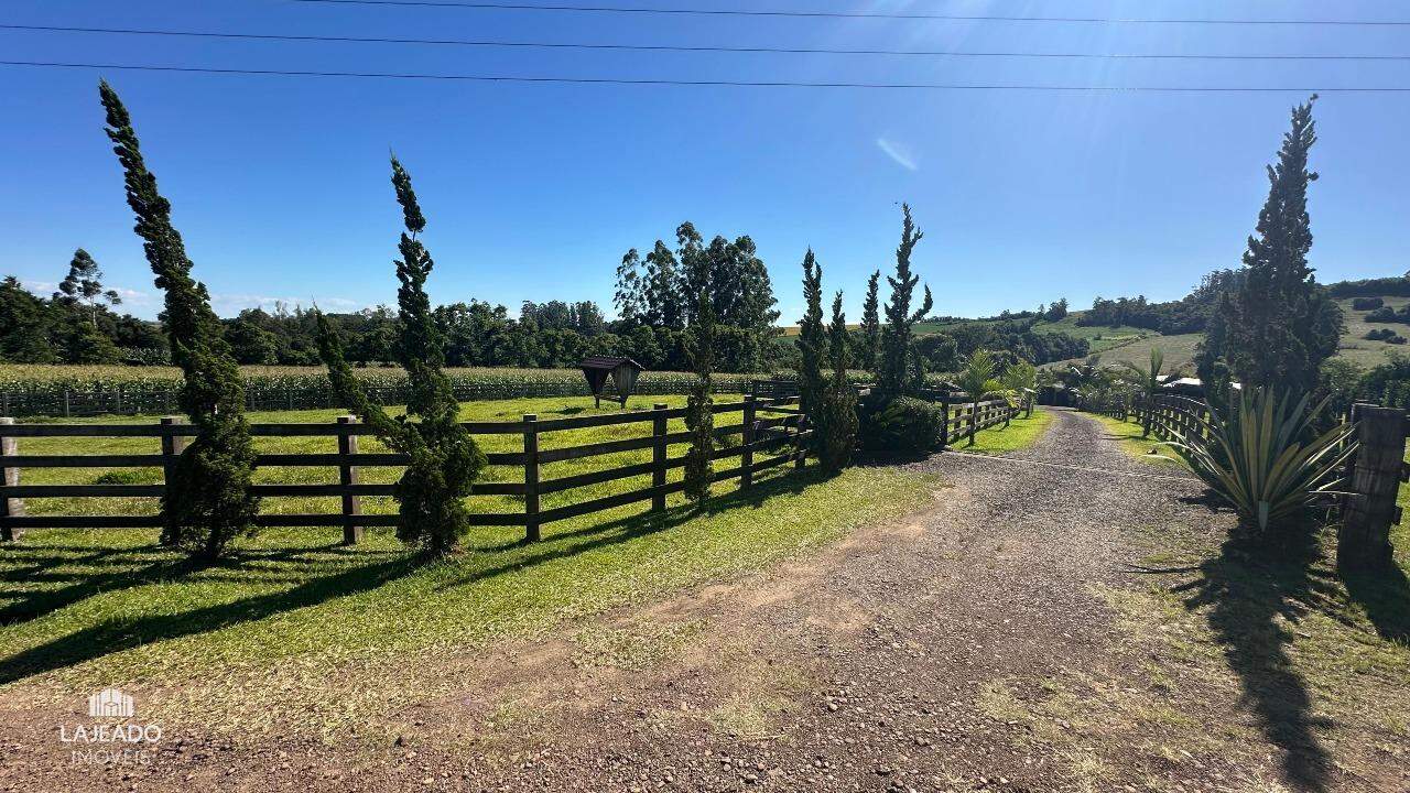 Fazenda à venda com 2 quartos, 5048m² - Foto 2