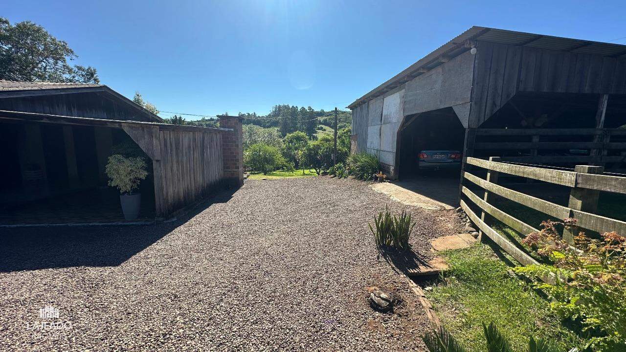 Fazenda à venda com 2 quartos, 5048m² - Foto 18