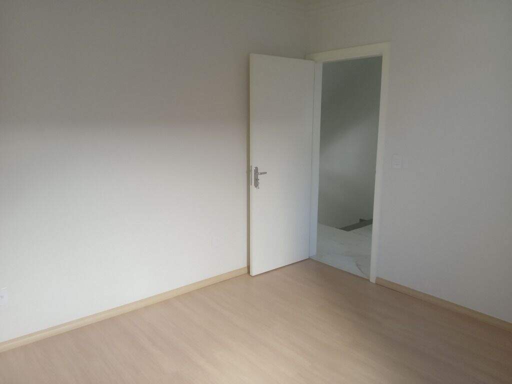 Casa à venda com 3 quartos, 366m² - Foto 16