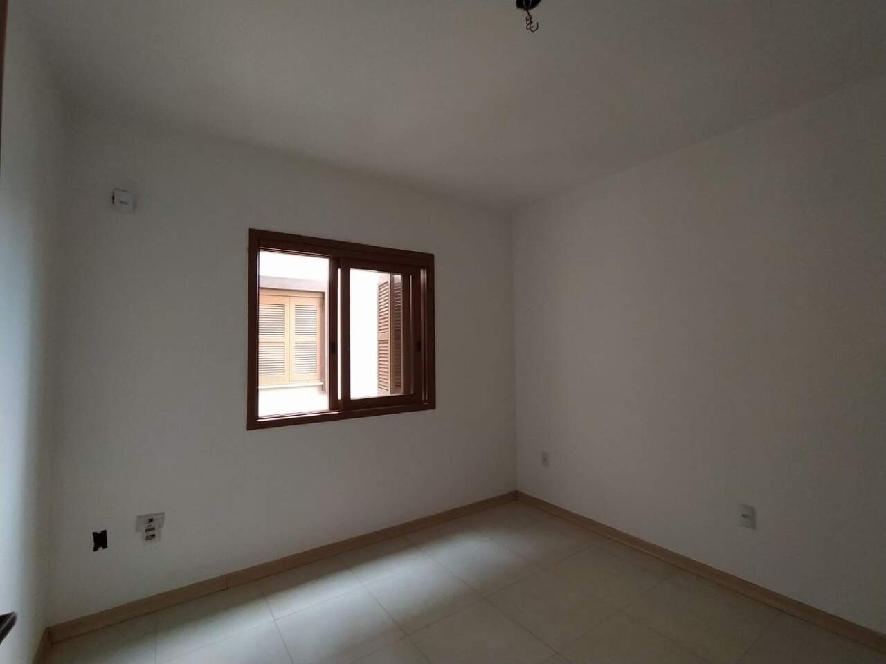 Apartamento à venda com 3 quartos, 107m² - Foto 11