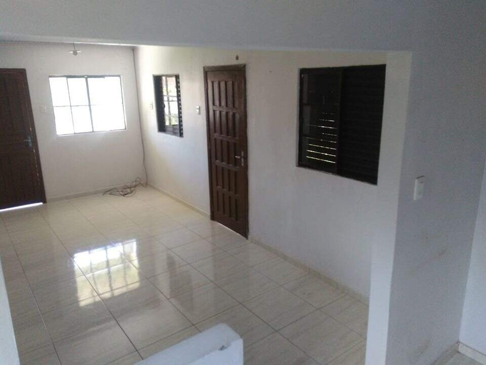 Casa à venda com 4 quartos, 140m² - Foto 3