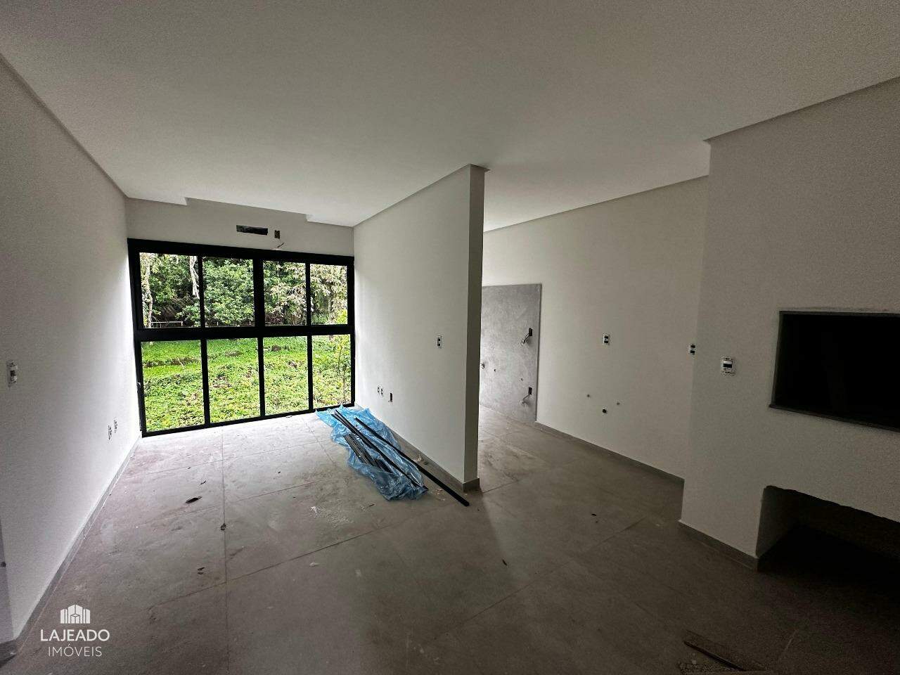 Apartamento à venda com 2 quartos, 49m² - Foto 2