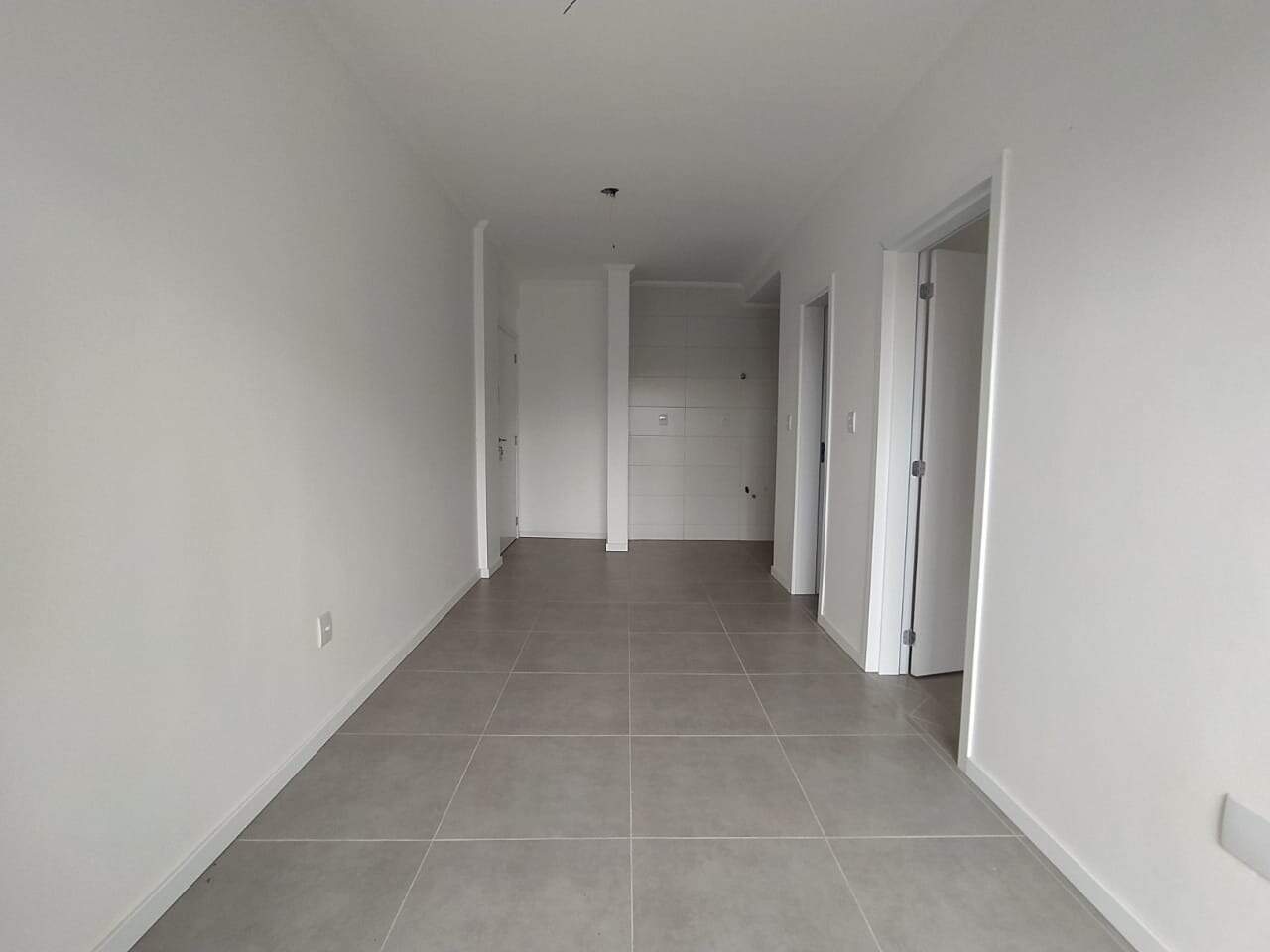 Apartamento à venda com 1 quarto, 41m² - Foto 4