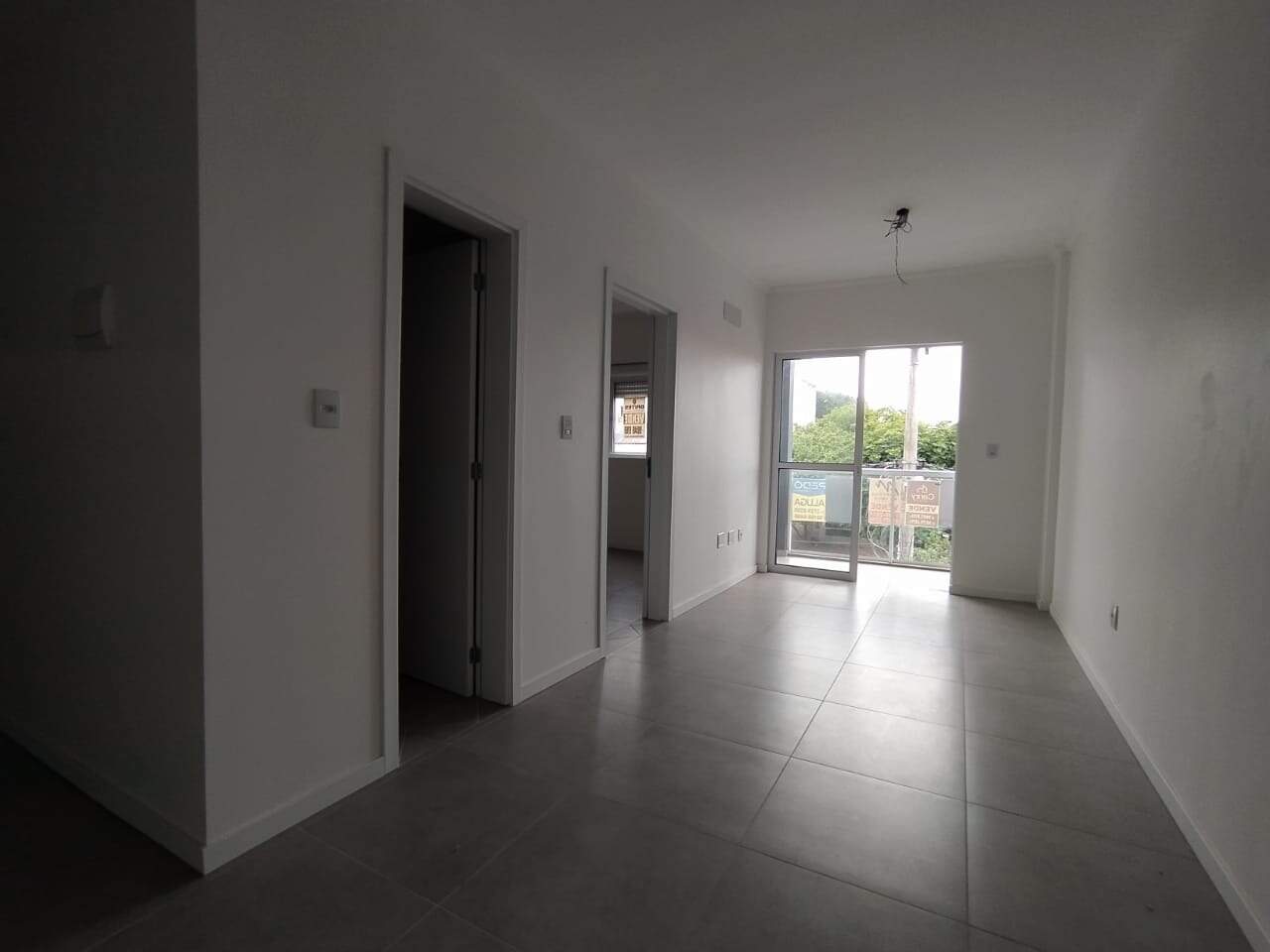 Apartamento à venda com 1 quarto, 41m² - Foto 2