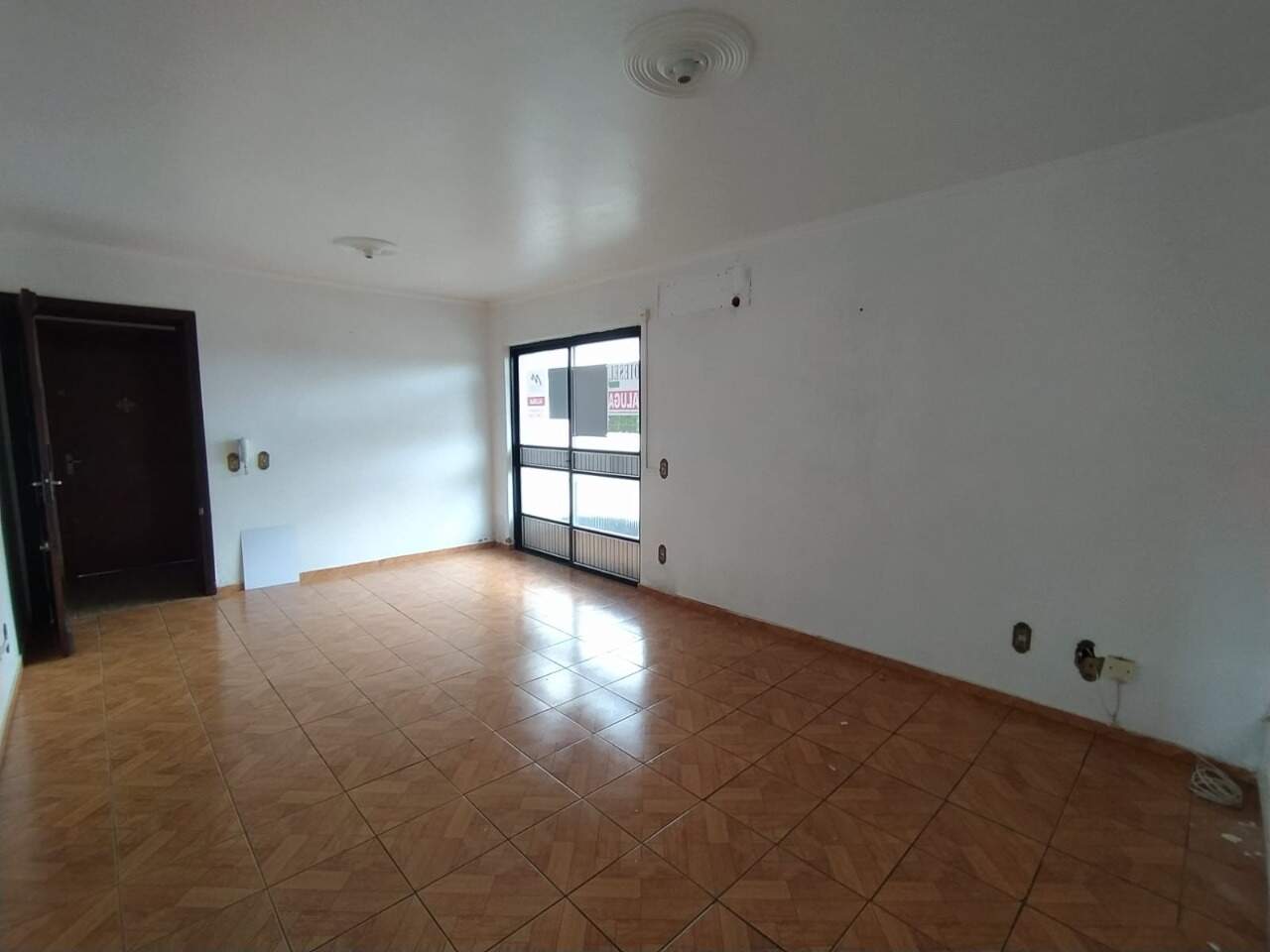 Apartamento à venda com 2 quartos, 80m² - Foto 3