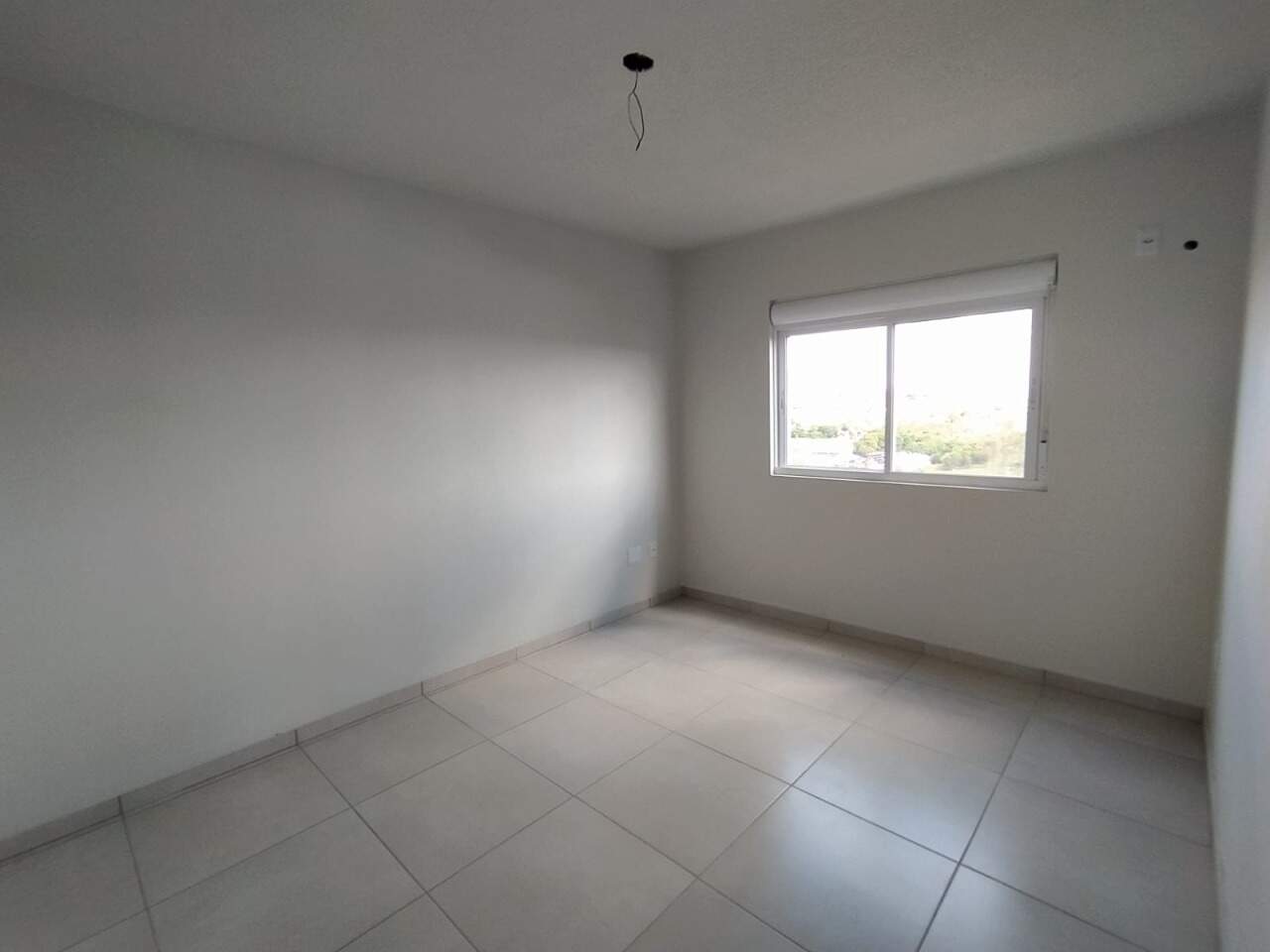 Apartamento à venda com 2 quartos, 75m² - Foto 4