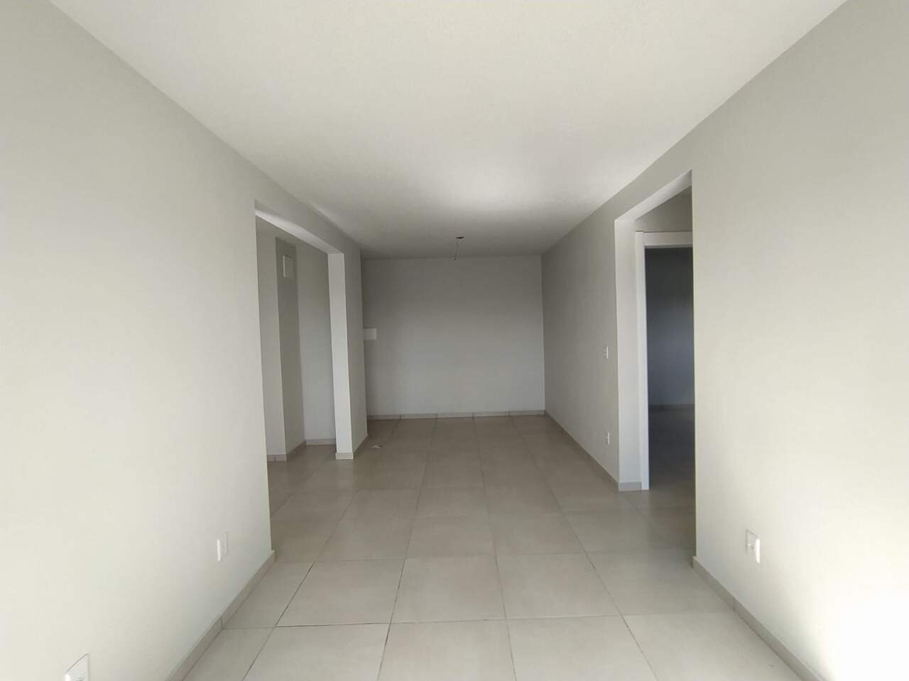 Apartamento à venda com 2 quartos, 75m² - Foto 5