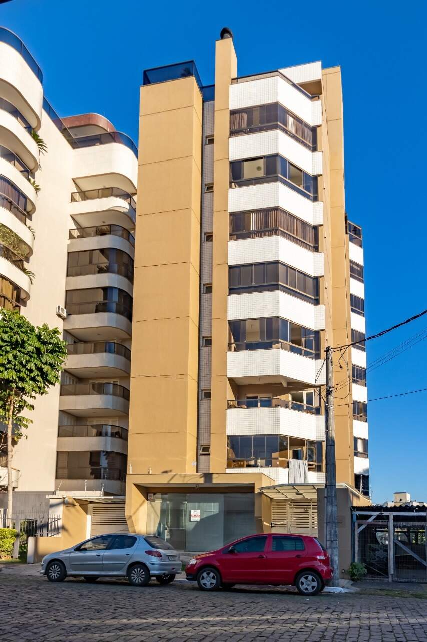 Apartamento à venda com 3 quartos, 96m² - Foto 1