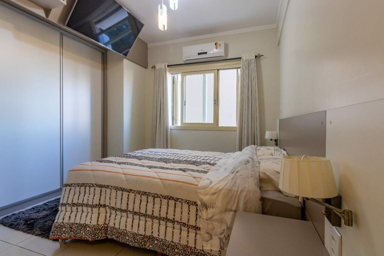 Apartamento à venda com 3 quartos, 96m² - Foto 3