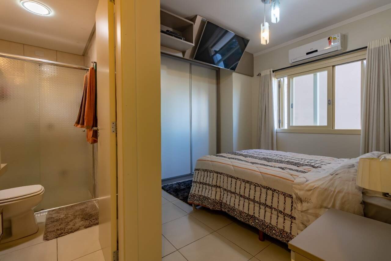Apartamento à venda com 3 quartos, 96m² - Foto 4