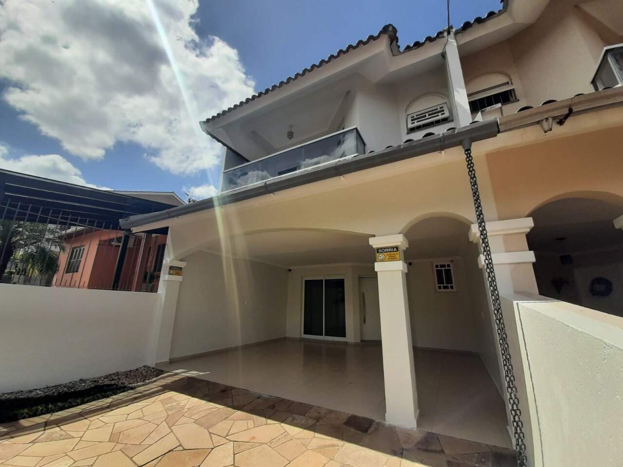 Sobrado à venda com 3 quartos, 204m² - Foto 1