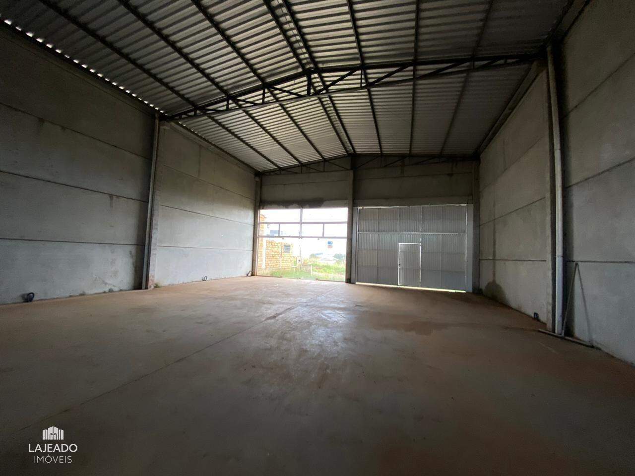Depósito-Galpão-Armazém à venda, 240m² - Foto 3