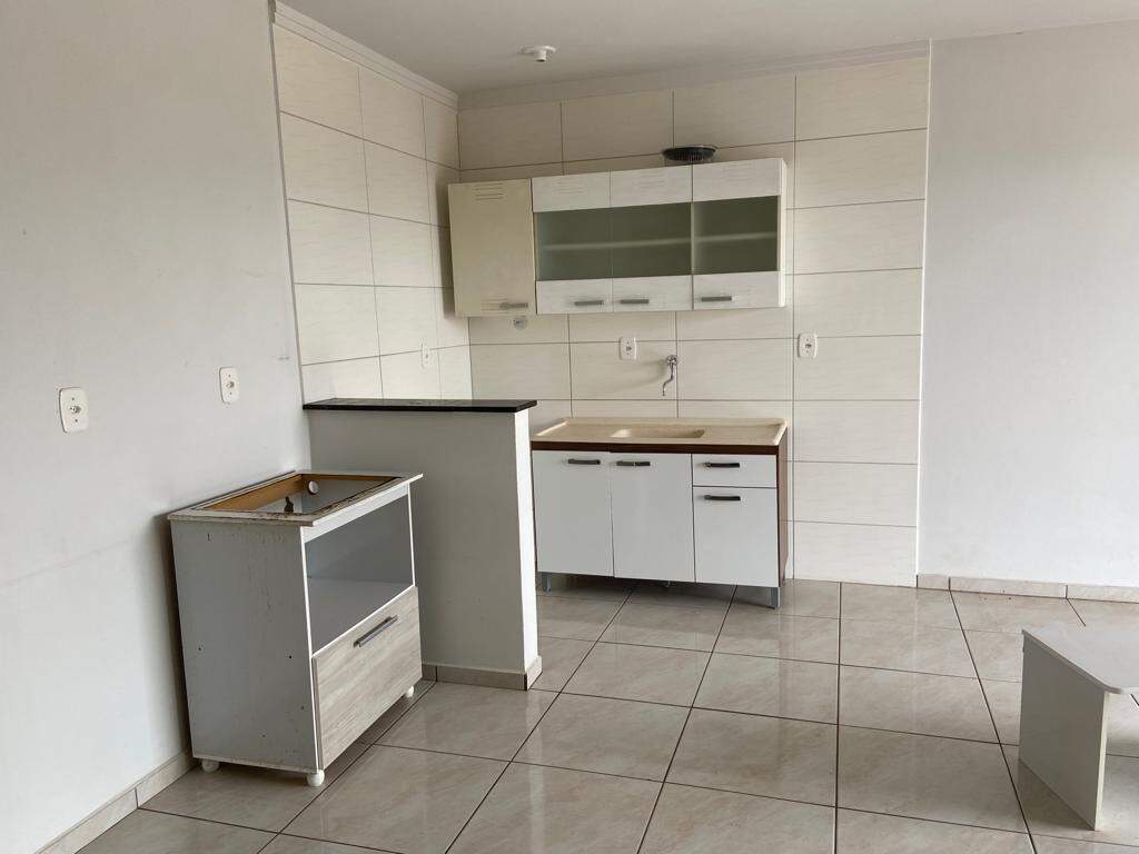 Apartamento à venda com 2 quartos, 58m² - Foto 3