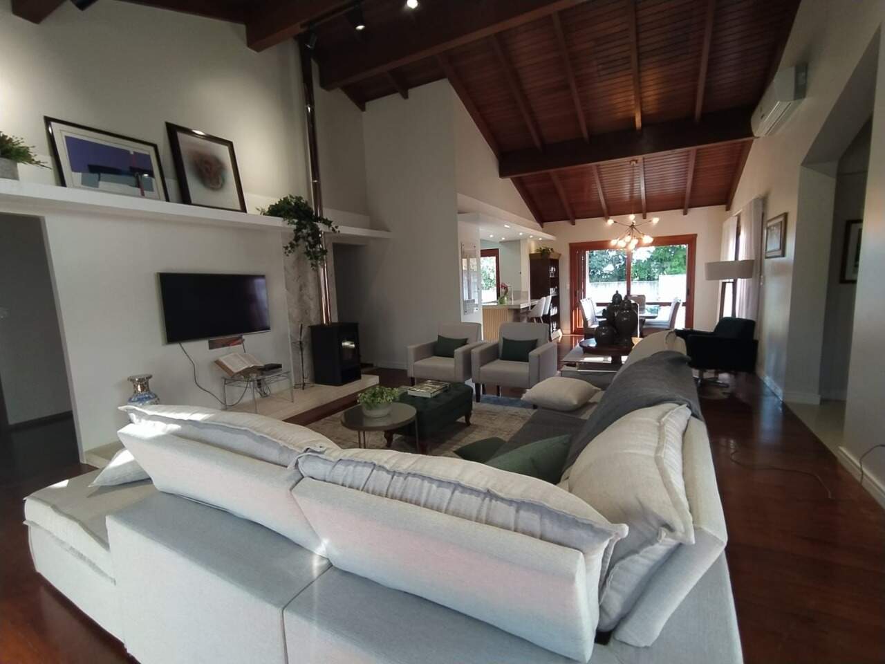 Casa à venda com 6 quartos, 450m² - Foto 9