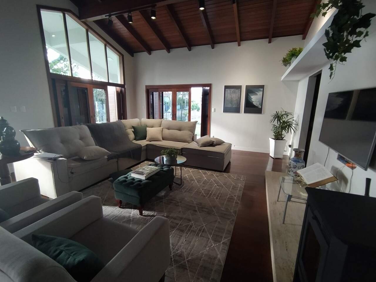 Casa à venda com 6 quartos, 450m² - Foto 13