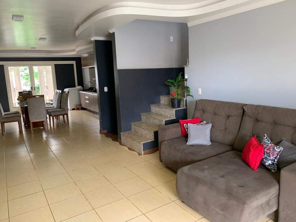 Casa à venda com 3 quartos, 360m² - Foto 7