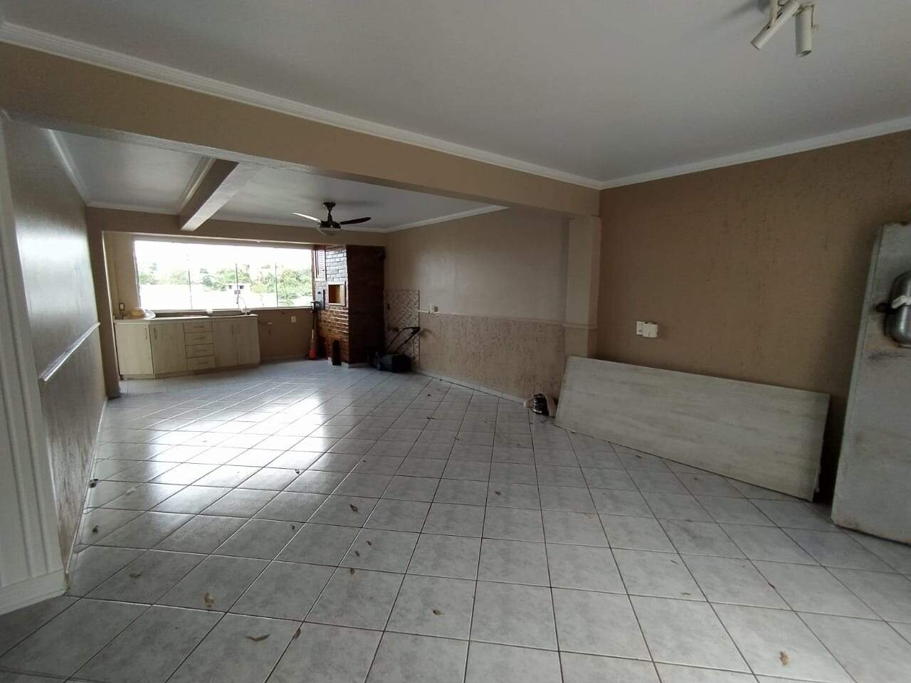 Casa à venda com 3 quartos, 300m² - Foto 6