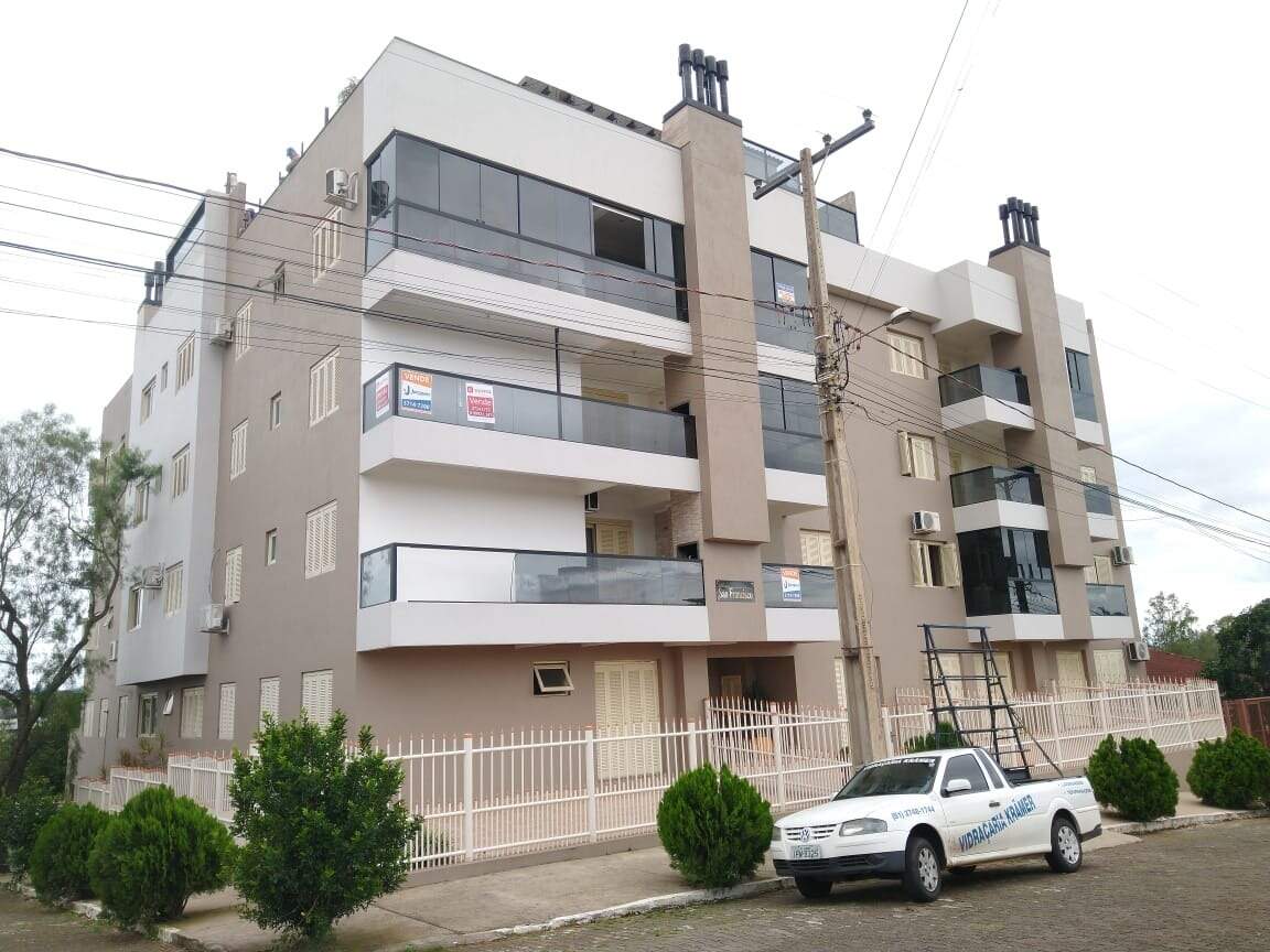 Apartamento à venda com 2 quartos, 65m² - Foto 1