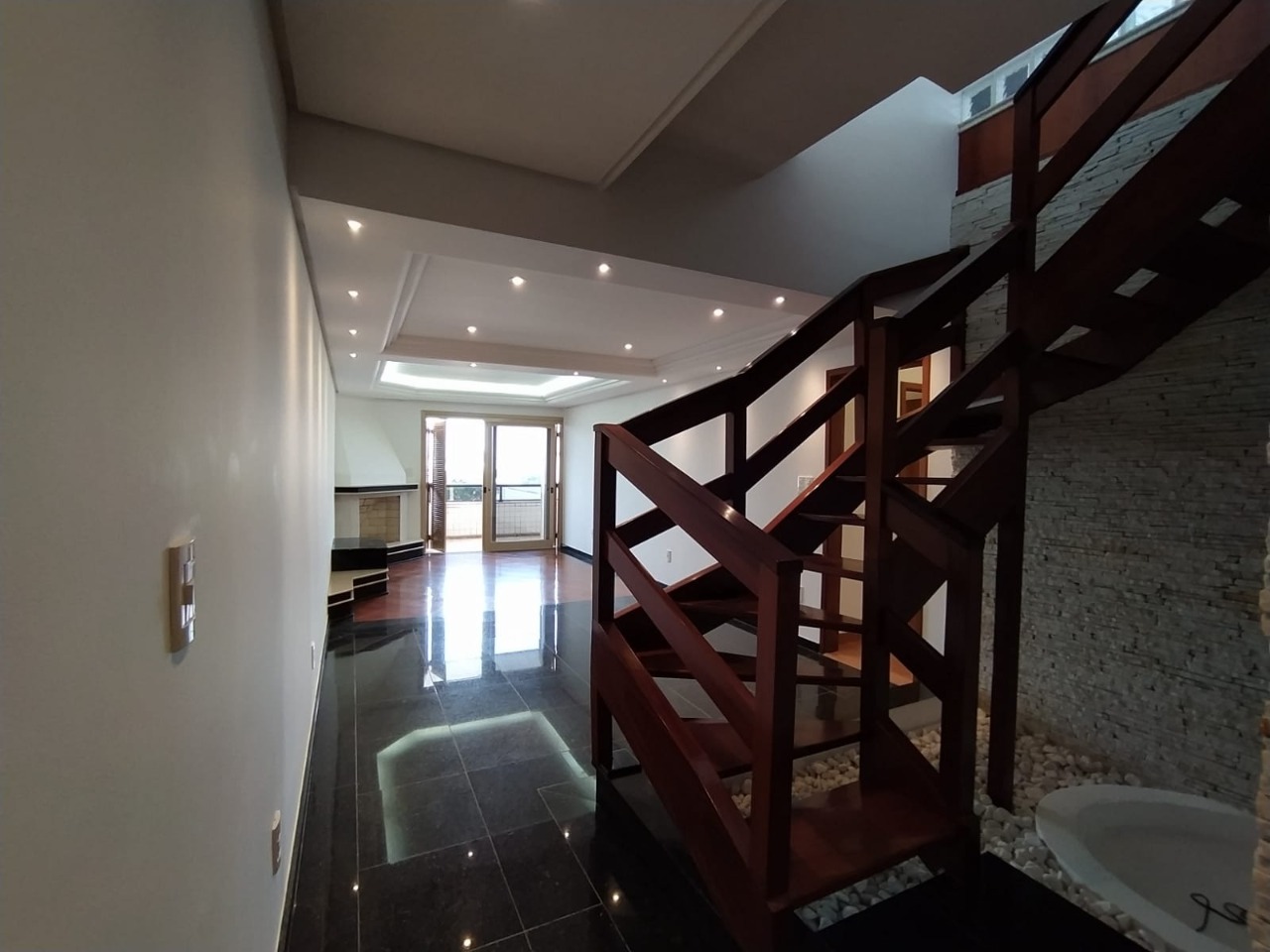 Cobertura, 3 quartos, 266 m² - Foto 5