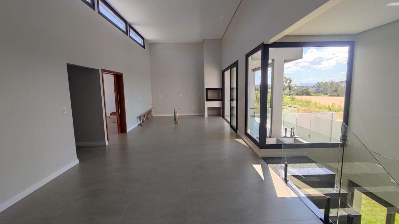 Casa à venda com 3 quartos, 257m² - Foto 5