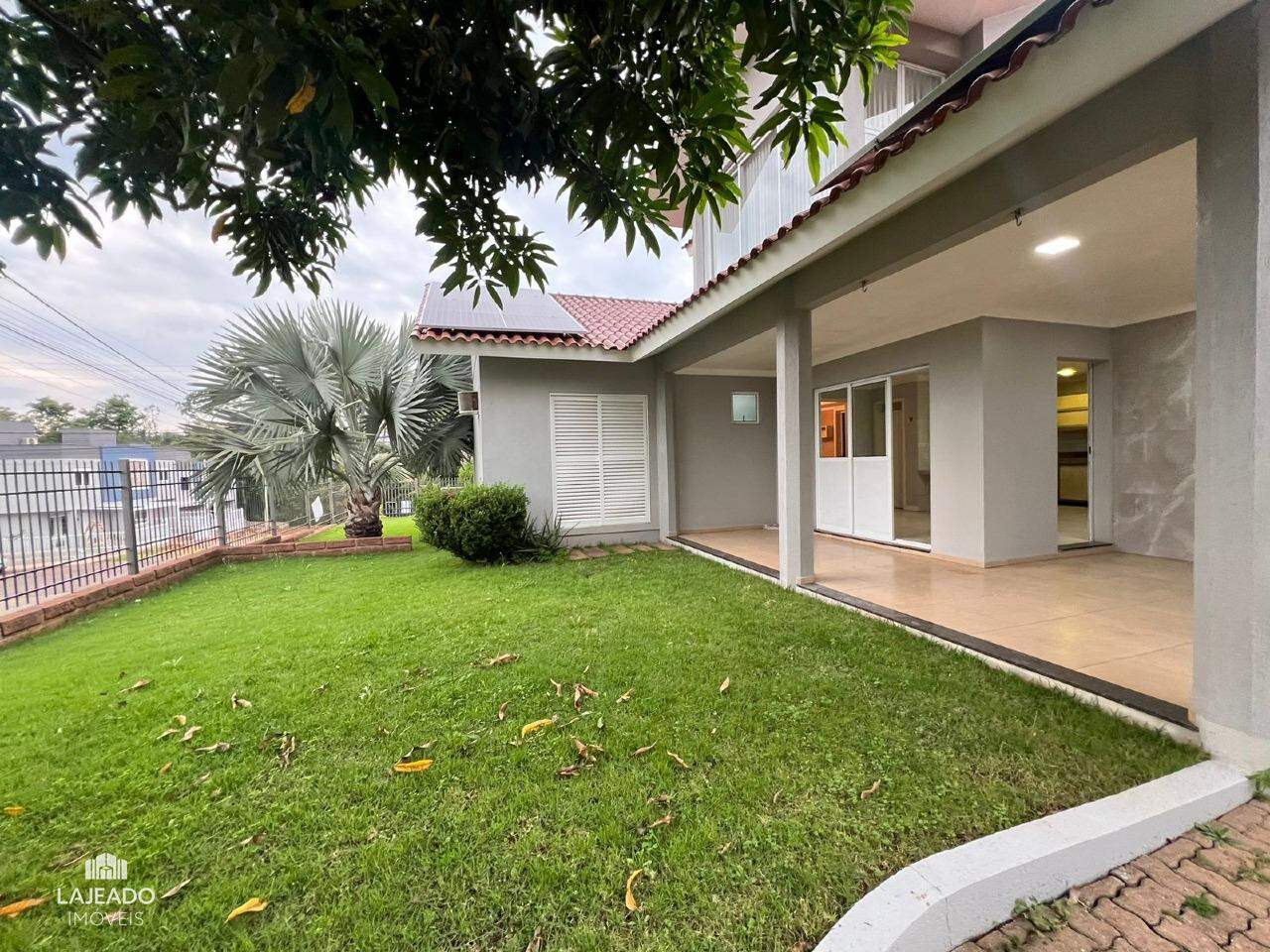 Casa à venda com 4 quartos, 236m² - Foto 4