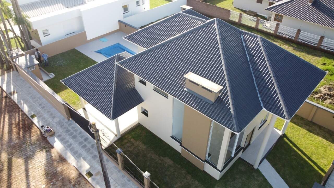 Casa à venda com 3 quartos, 220m² - Foto 3