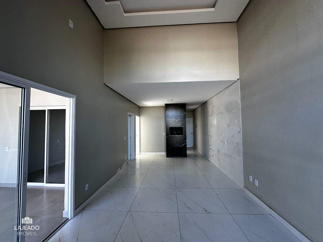 Casa à venda com 2 quartos, 78m² - Foto 9