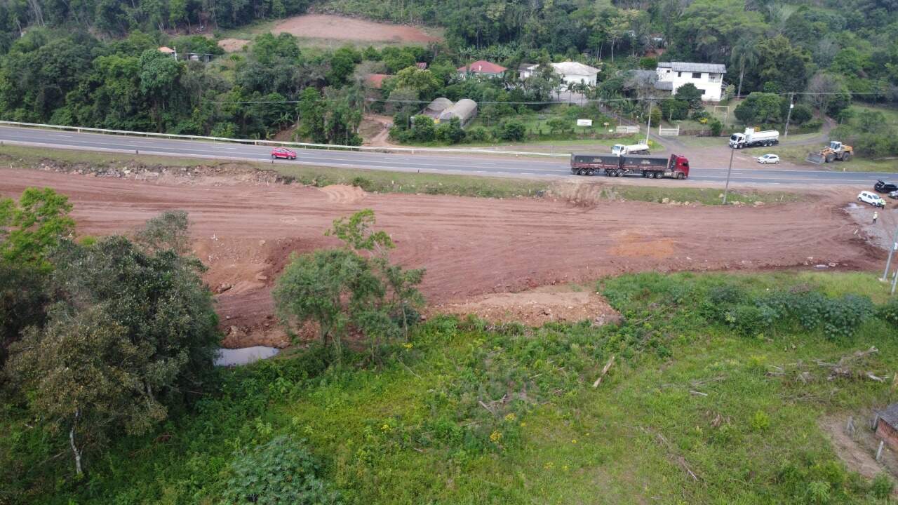 Terreno à venda, 60m² - Foto 1