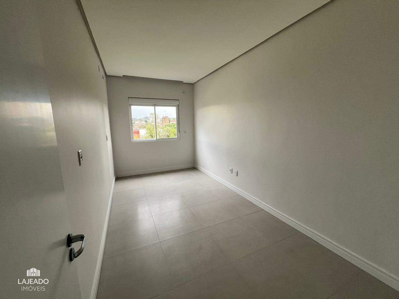 Apartamento à venda com 2 quartos, 81m² - Foto 12