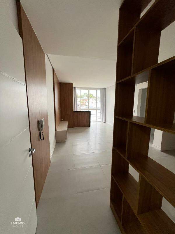 Apartamento à venda com 2 quartos, 81m² - Foto 5