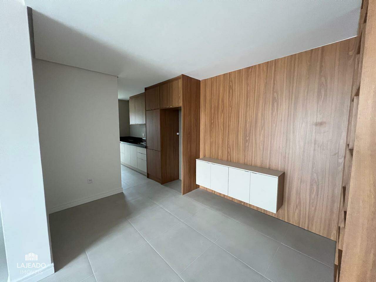 Apartamento à venda com 2 quartos, 81m² - Foto 9