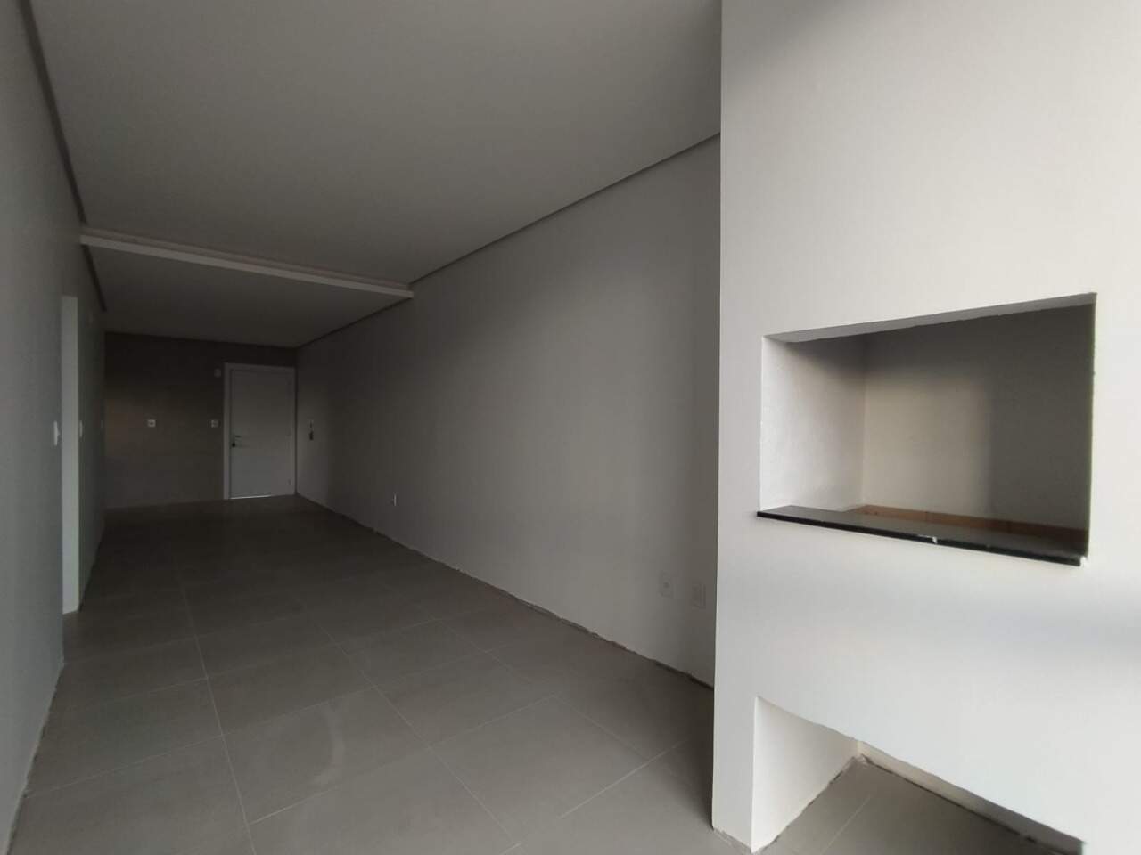 Apartamento à venda com 2 quartos, 61m² - Foto 4