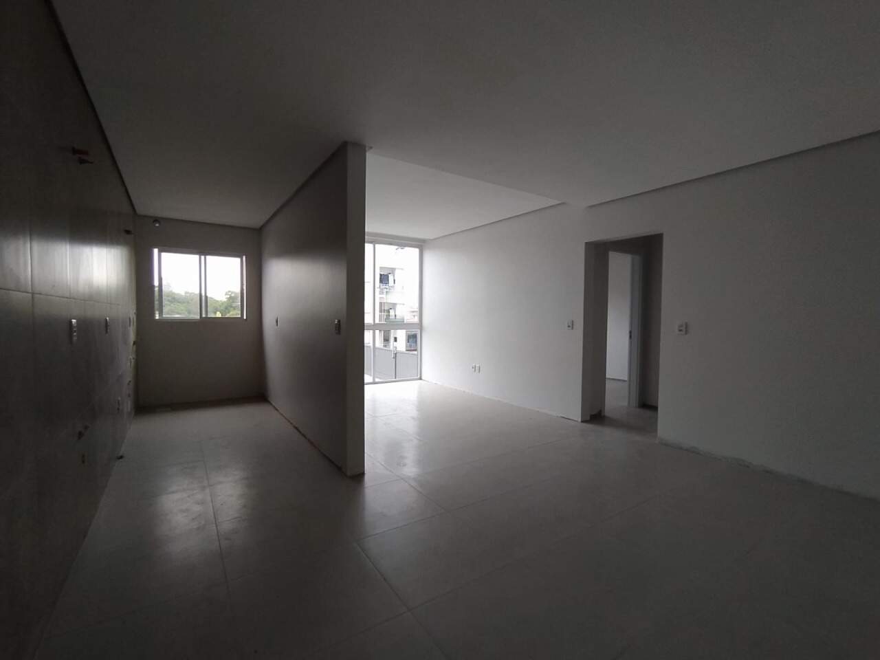 Apartamento à venda com 1 quarto, 56m² - Foto 2