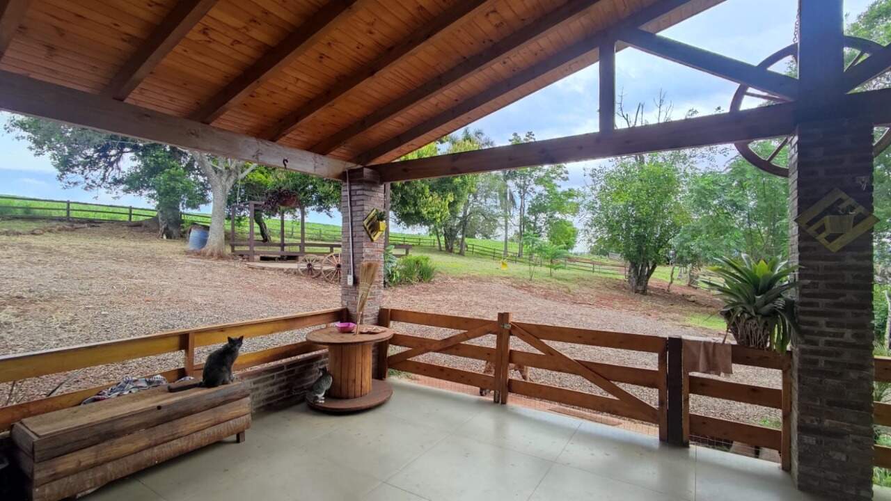 Fazenda à venda com 4 quartos, 175m² - Foto 37