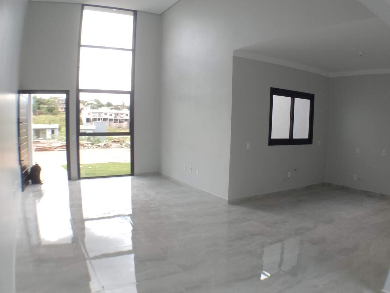 Casa à venda com 3 quartos, 131m² - Foto 4