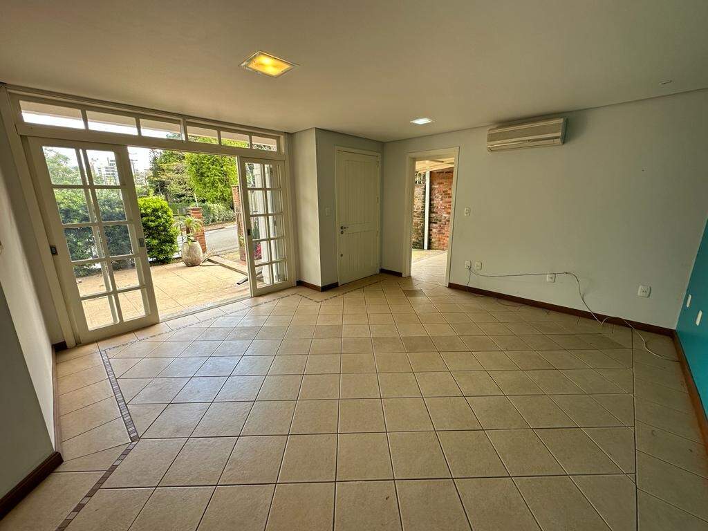 Casa à venda com 3 quartos, 142m² - Foto 15