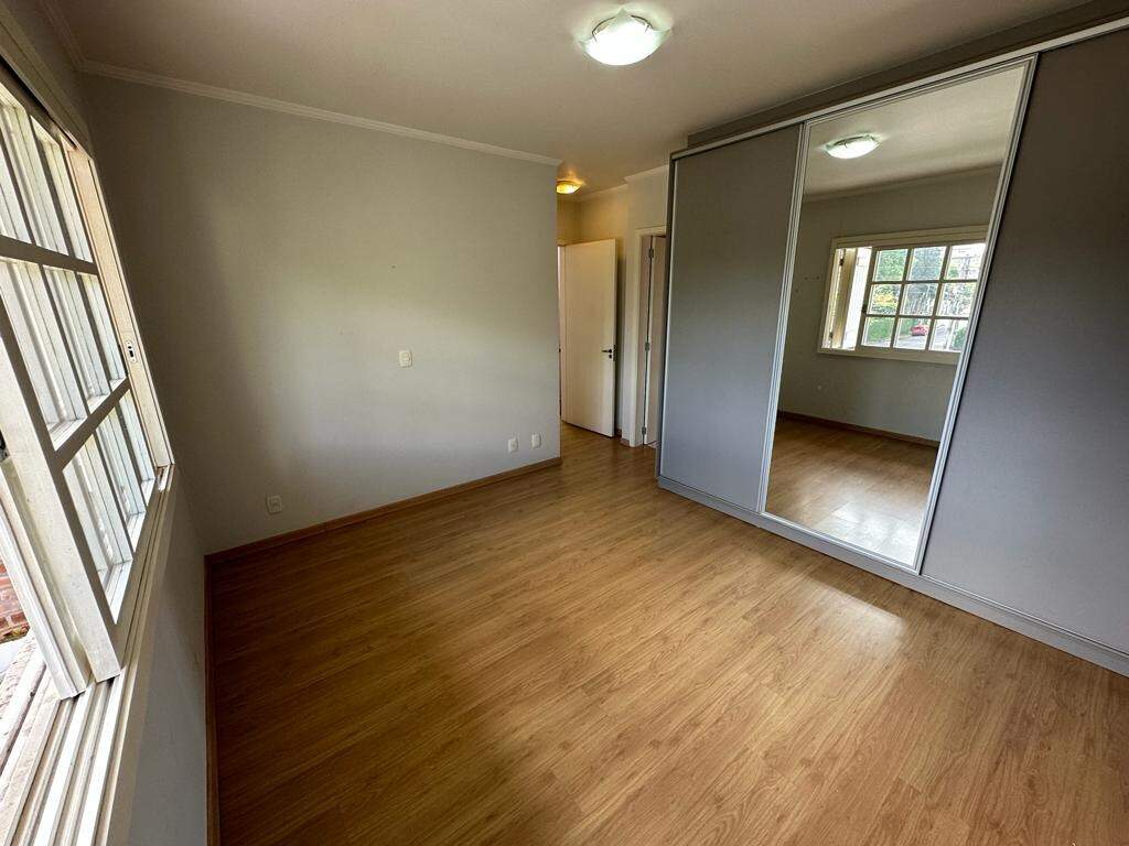 Casa à venda com 3 quartos, 142m² - Foto 5